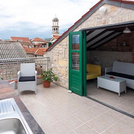 Guesthouse Nina Kastel Novi ภายนอก รูปภาพ