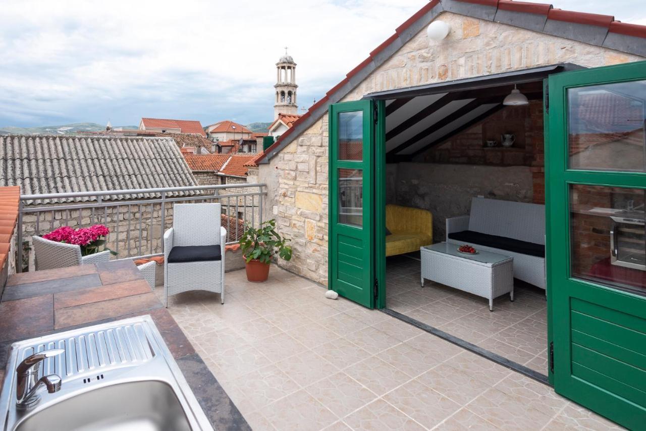 Guesthouse Nina Kastel Novi ภายนอก รูปภาพ