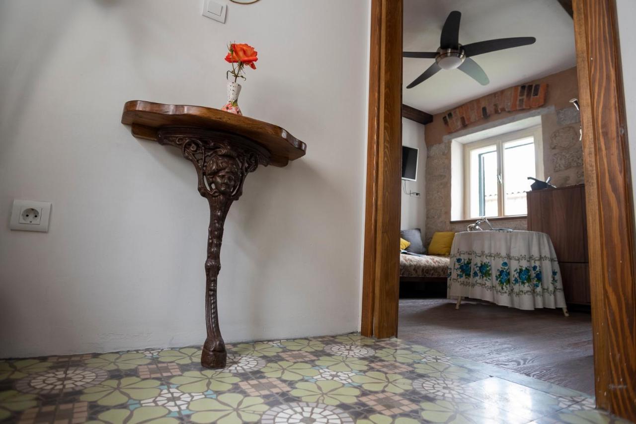 Guesthouse Nina Kastel Novi ภายนอก รูปภาพ