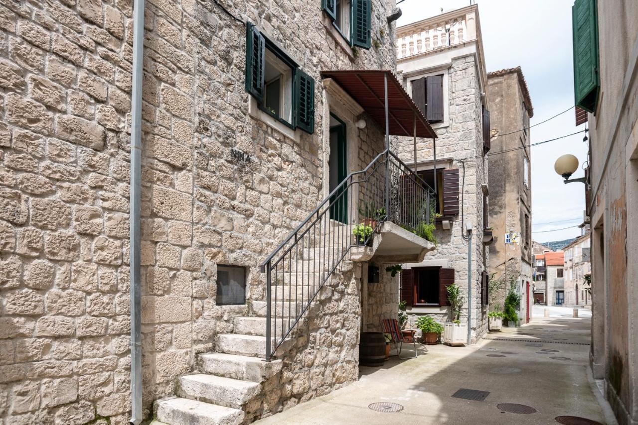 Guesthouse Nina Kastel Novi ภายนอก รูปภาพ